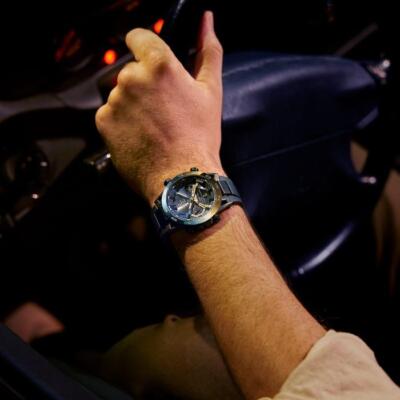 Pre-owned Casio Edifice Ecb-2000ynp-1ajf Nighttime Drive Series Bluetooth Blue Gold Men's