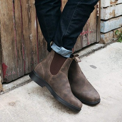 Blundstone Men s Chelsea Dress Boots Sizing Chisel Square Toe
