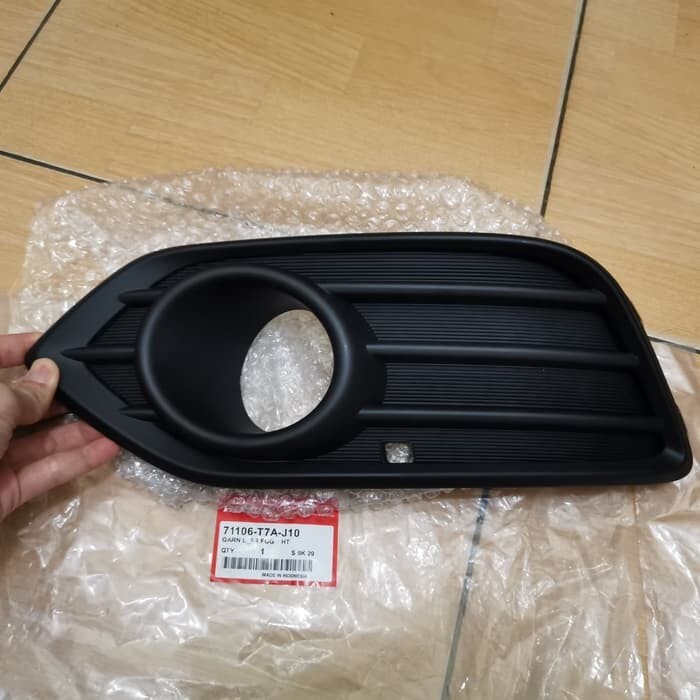 Genuine Honda HR-V 2019-2021 Foglamp Light Cover Garnish Left 71106-T7A-J10 OEM