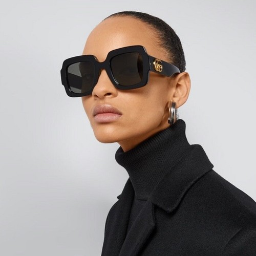 Pre-owned Gucci Gg1547s 001 Black Gold Grey Lens Women Sunglasses Square Authentic In Gray