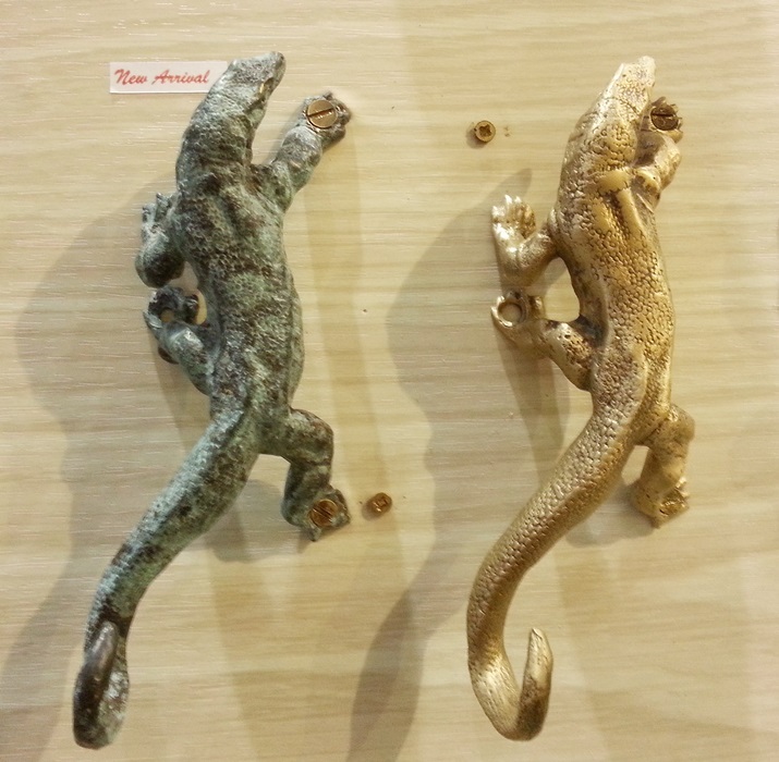 Brass Lizard Komodo Figurine Drawer Door Handle Pull Knob Cabinet