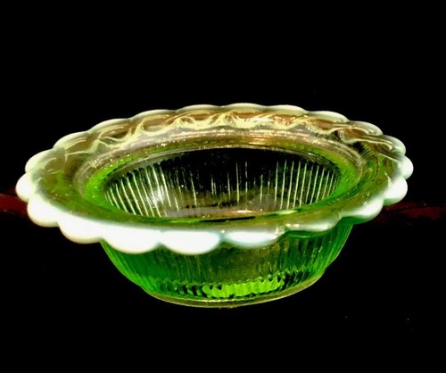 Vintage Salt Dish, Kitty In Basket,Green Glass, Mark “M”, 2.5”x3”x2.5”