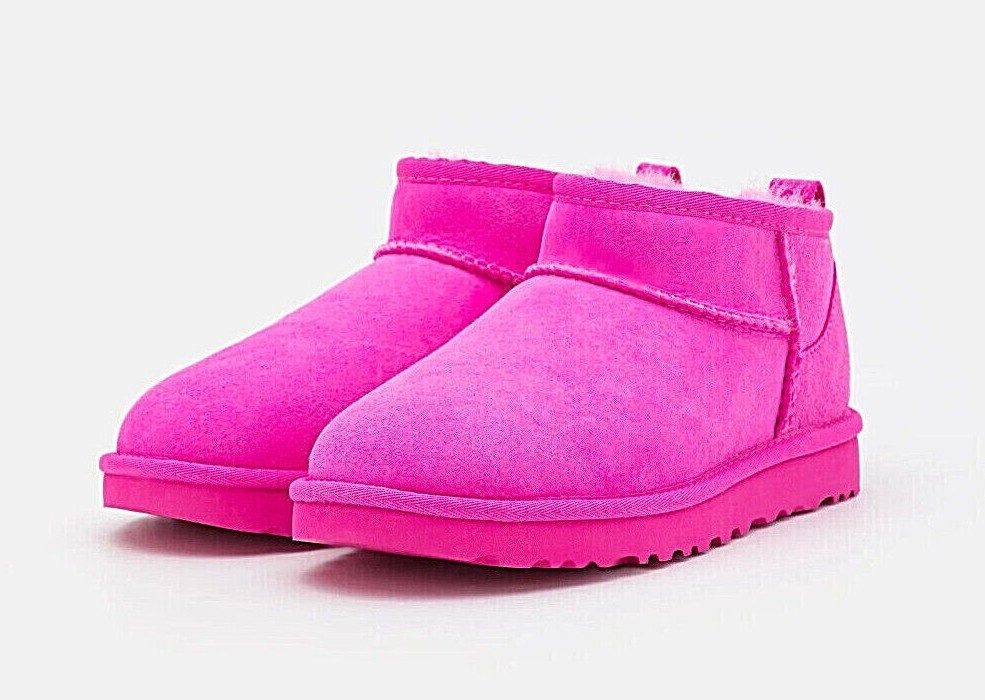 NIB 100% Authentic UGG Classic Ultra Mini Womens Winter