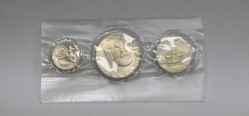 1976 Bicentennial 40% Silver 3 Coin  US Mint Set OGP Free Shipping #1767 D-8
