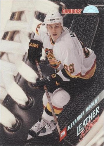 1996-97 Leaf - Alexander Mogilny #11