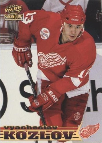 1998-99 Pacific Paramount - Vyacheslav Kozlov #76