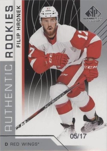 2018-19 Upper Deck SP Game Used - Filip Hronek #175