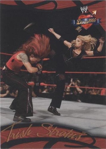 2004 Fleer WWE Divine Divas 2005 - Trish Stratus #10