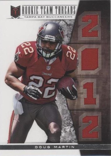 2012 Panini Momentum Doug Martin #10