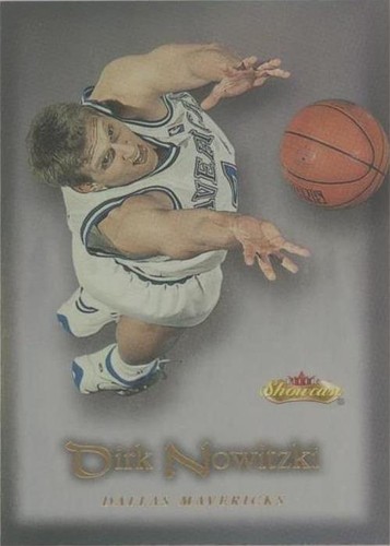 2000-01 Fleer Showcase - Dirk Nowitzki #31