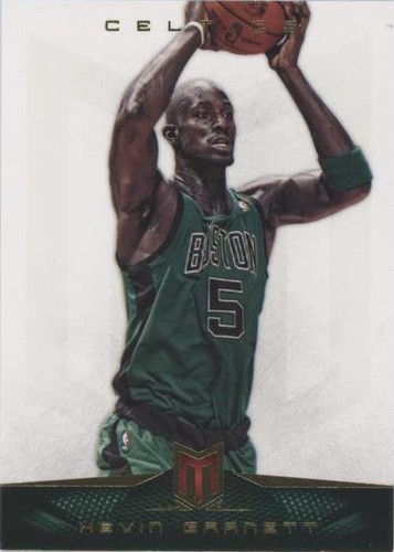 2012-13 Panini Momentum - Kevin Garnett #10
