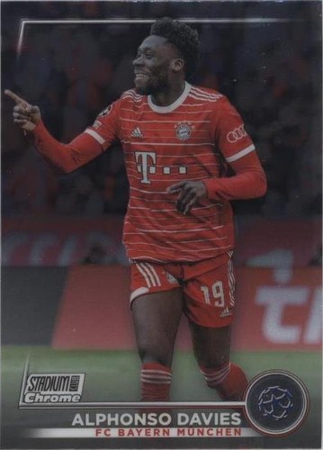 2022-23 Topps Stadium Club Chrome UEFA Club Competitions Alphonso Davies #19