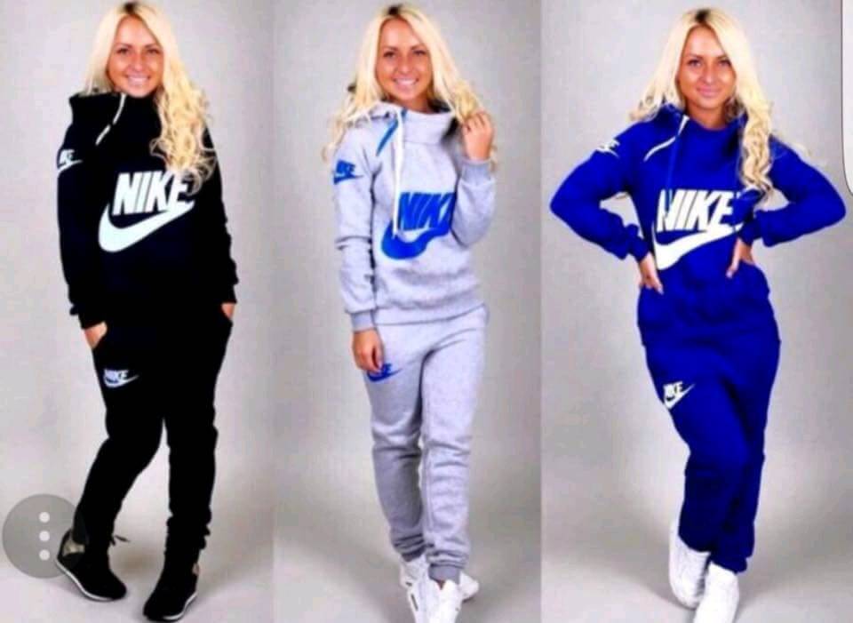 ladies nike tracksuit