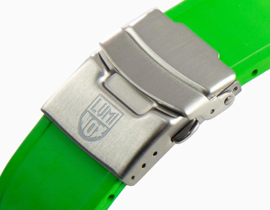 Pre-owned Luminox Pacific Diver Green Sapphire Xs.3157.nf Black Chronograph Men's Watch