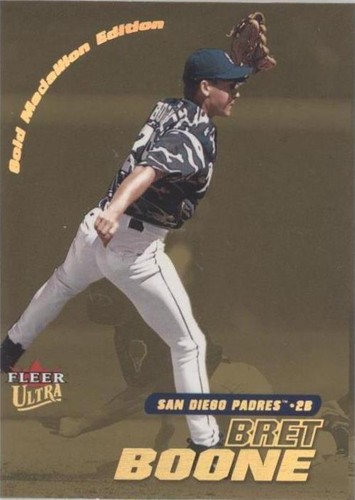 2001 Fleer Ultra - Bret Boone #62G