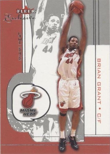 2001-02 Fleer Exclusive - Brian Grant #56