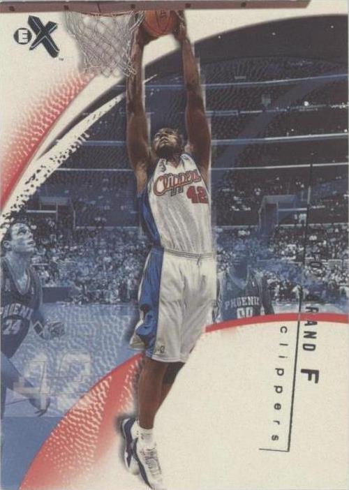 2001-02 EX - Elton Brand #18