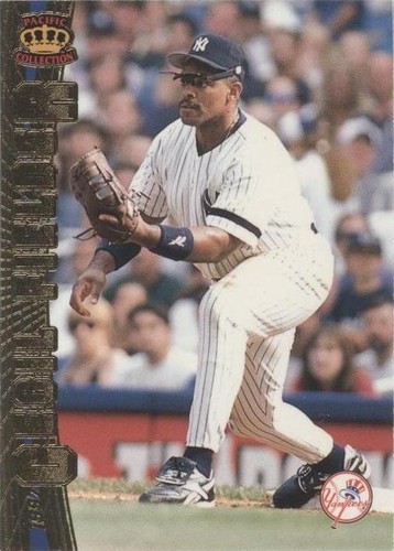 1997 Pacific Crown Collection - Cecil Fielder #150