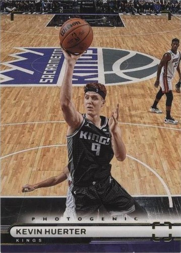 2022-23 Panini Photogenic - Kevin Huerter #60