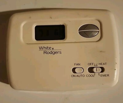 Emerson White-Rodgers 1F78-144 70 Series Non-Programmable Thermostat 1H/1C New !