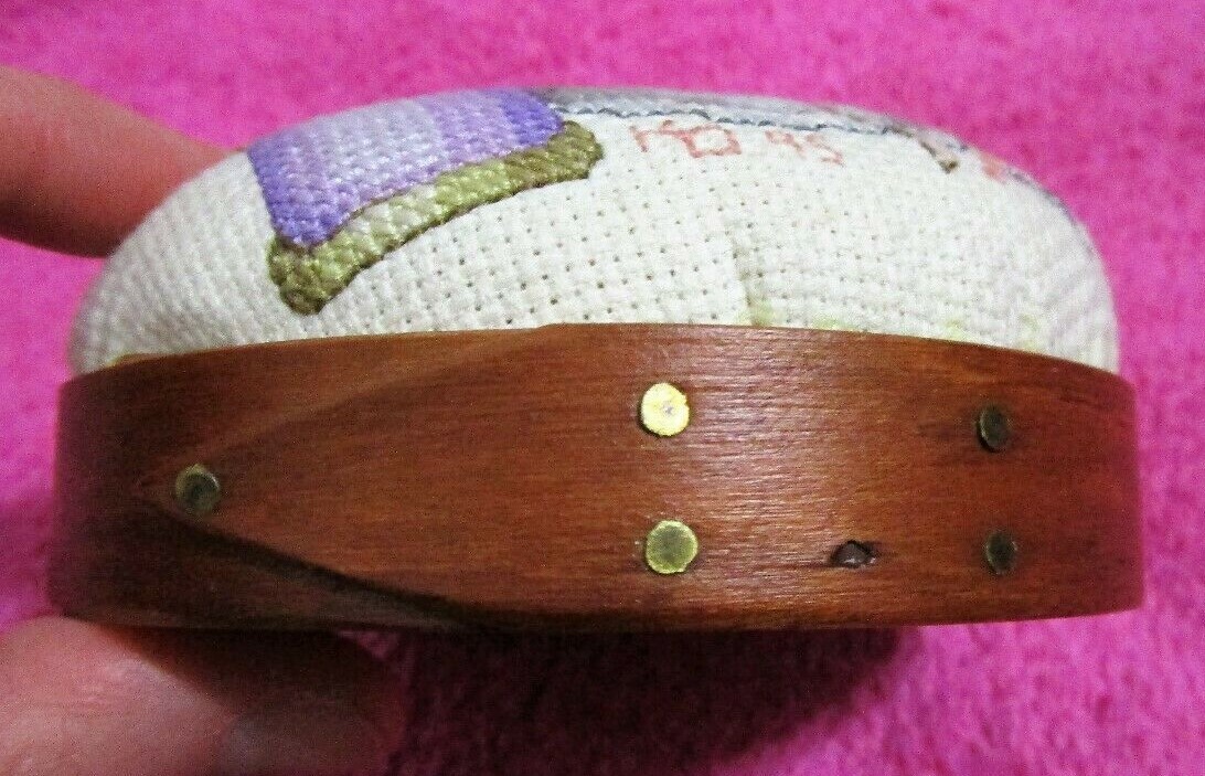Vintage Old Time Wooden Ware Frye Measure Mill Wilton N H Pin Cushion
