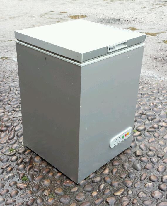 SKANDILUXE CHEST FREEZER FULL WORKING ORDER in NewcastleunderLyme