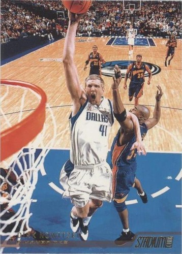 2002-03 Topps Stadium Club - Dirk Nowitzki #37