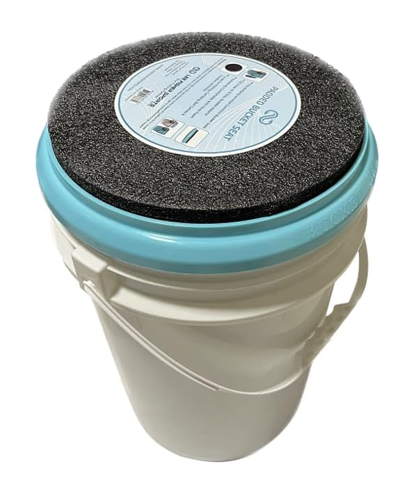 6 Gallon bucket with thick padded seat for game, and any outdoor activites