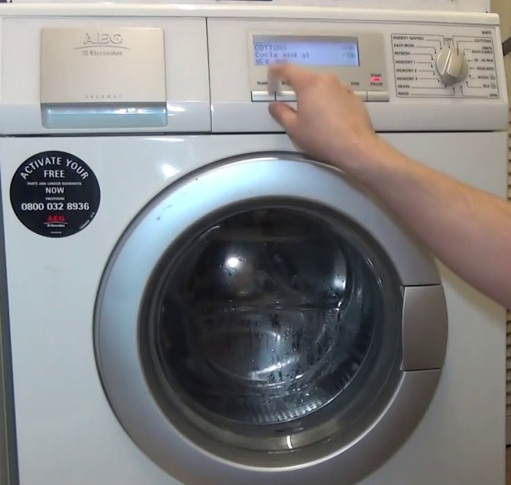 German AEG Lavamat Washing machine. LCD Display, fast programs, Top