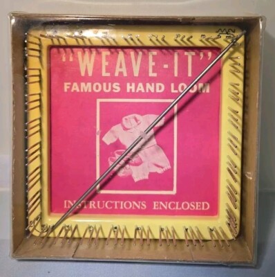vintage but New WEAVE IT 4 inch fashion hand loom by scovill made in USA