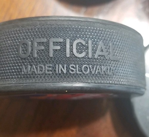 Great Lakes Rivalry hockey puck