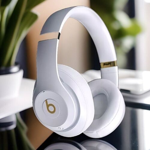 NEW SEALED - Beats Studio3 Wireless Bluetooth Headphones Beats by Dre - White NEW SEALED - Beats Studio3 Wireless Bluetooth Headphones Beats by Dre - White