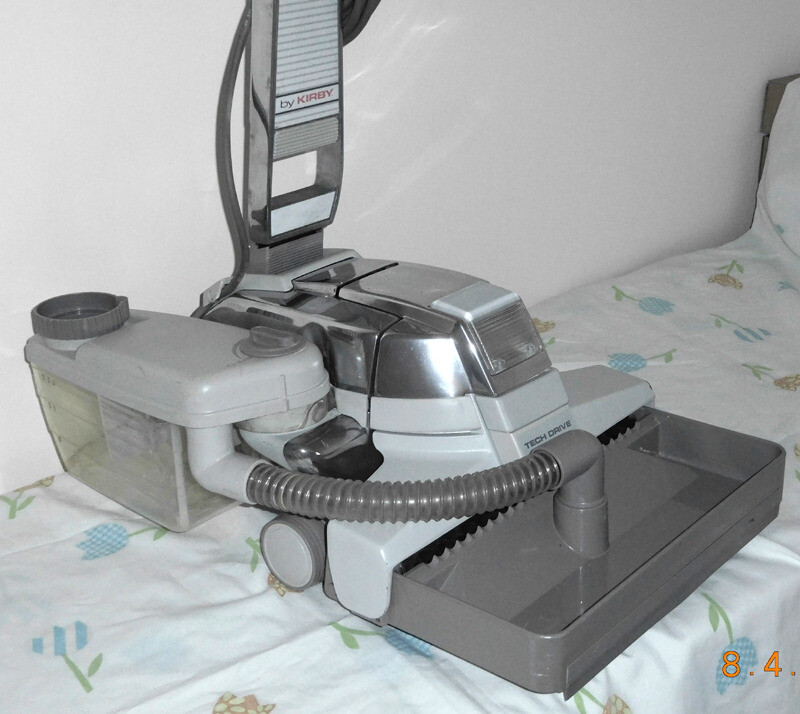 Kirby vacuum cleaner + carpet shampoo system + extension hose. VGC in