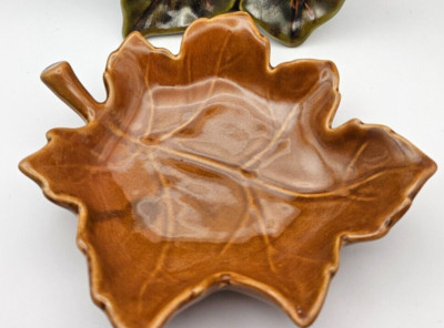 Pottery Barn Rusty Brown Majolica Harvest Leaf Shaped Bowl 8.25'' Maple Leaf Dish