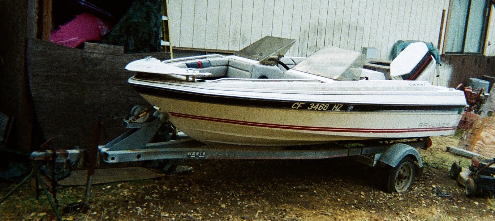 LF - 1986 Bayliner 14' Bowrider & Trailer - California
