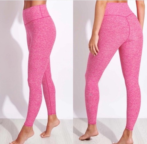 【新品未使用タグ付き‼️】alo yoga pink XSサイズ $_57.JPG?set_id=880000500F