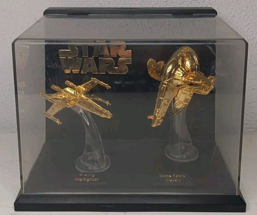 スター・ウォーズ 24金メッキ仕上げ バッジ 全１０種×2セット BOX 新品 Amazon | テンヨー(Tenyo) STAR WARS スター・ウォーズ 金バッジ