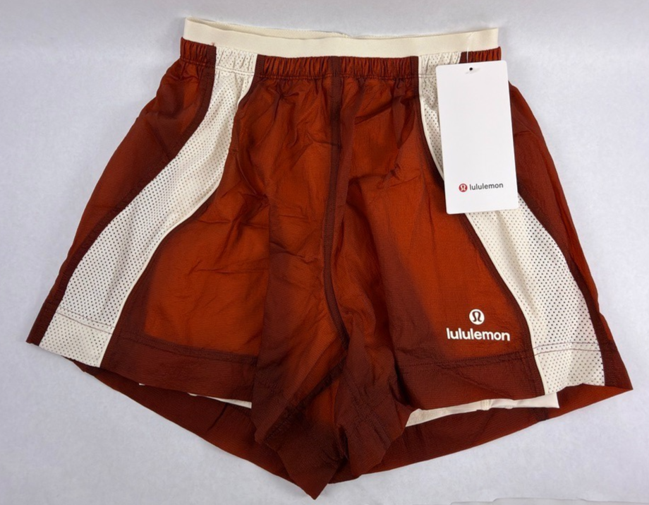 Lululemon License to Train Textured Shorts XXS Cranberry Charm 4" High Rise NWT