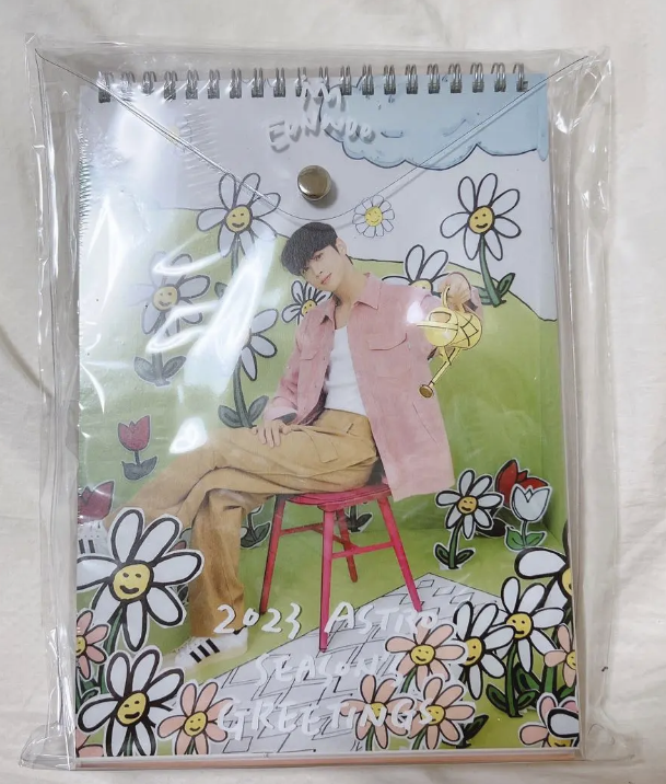 New ASTRO 2023 Season's Greetings CHA EUN-WOO FAVORITE VER