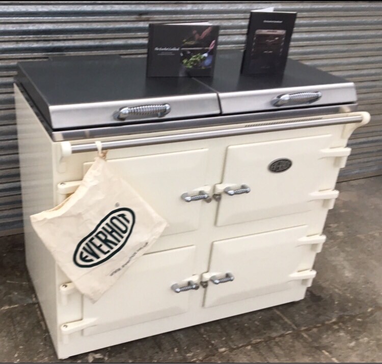 EVERHOT 110I ALL ELECTRIC 13 AMP RANGE COOKER WE ALSO BUY ALL EVERHOTS