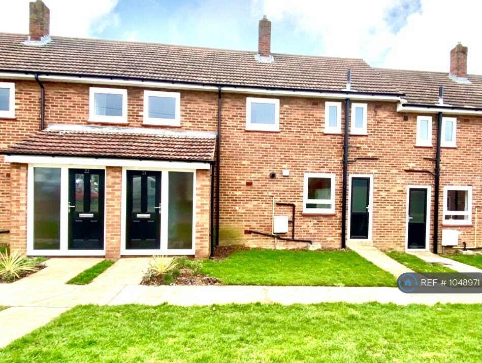 3 bedroom house in Ullswater Avenue, Edith Weston, Oakham, LE15 (3 bed