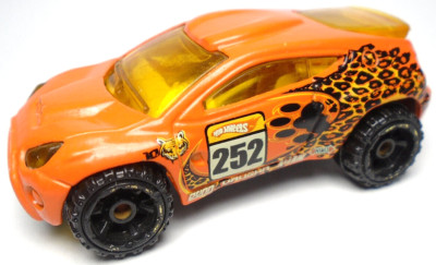 2010 HOT WHEELS TOYOTA RSC #252 ORANGE 1:64 DIECAST 2 5/8'' RACE CAR WITH TIGER