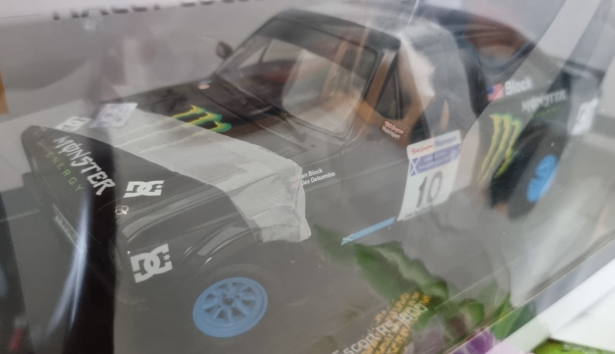 118-scale-ford-escort-rs1800-ken-block-2008-mcrae-forest-stages-sunstar-4858