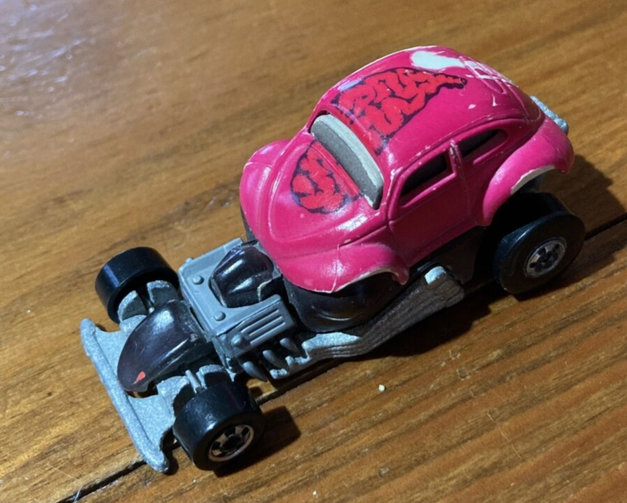 Hot Wheels 1993 Volkswagen Bug Dragster Pink w Brain