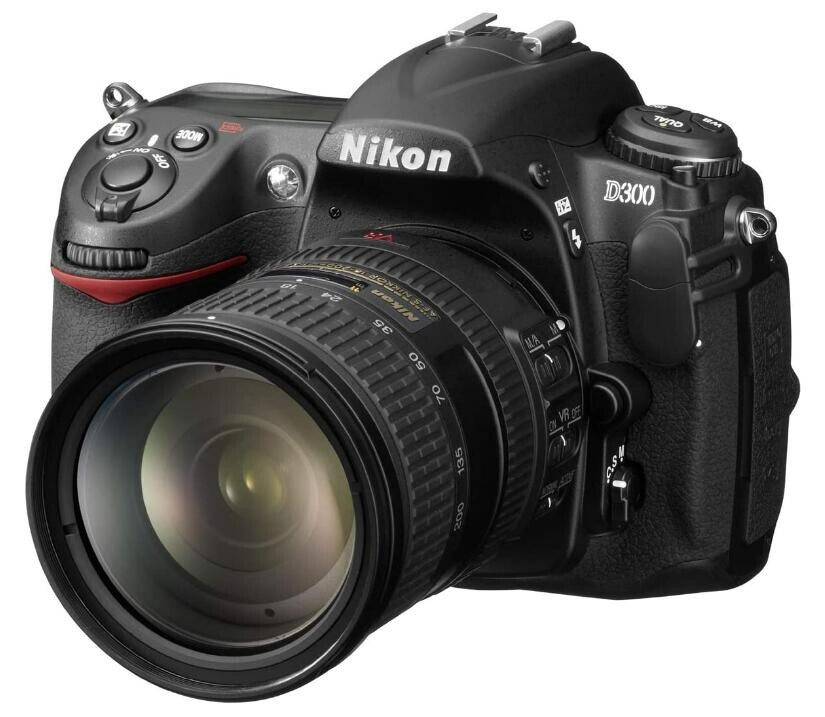 Nikon D300/DX VR 18-55mm (良品） Nikon D300 DX VR 18-55mm Camera Body - Good Condition, Clean