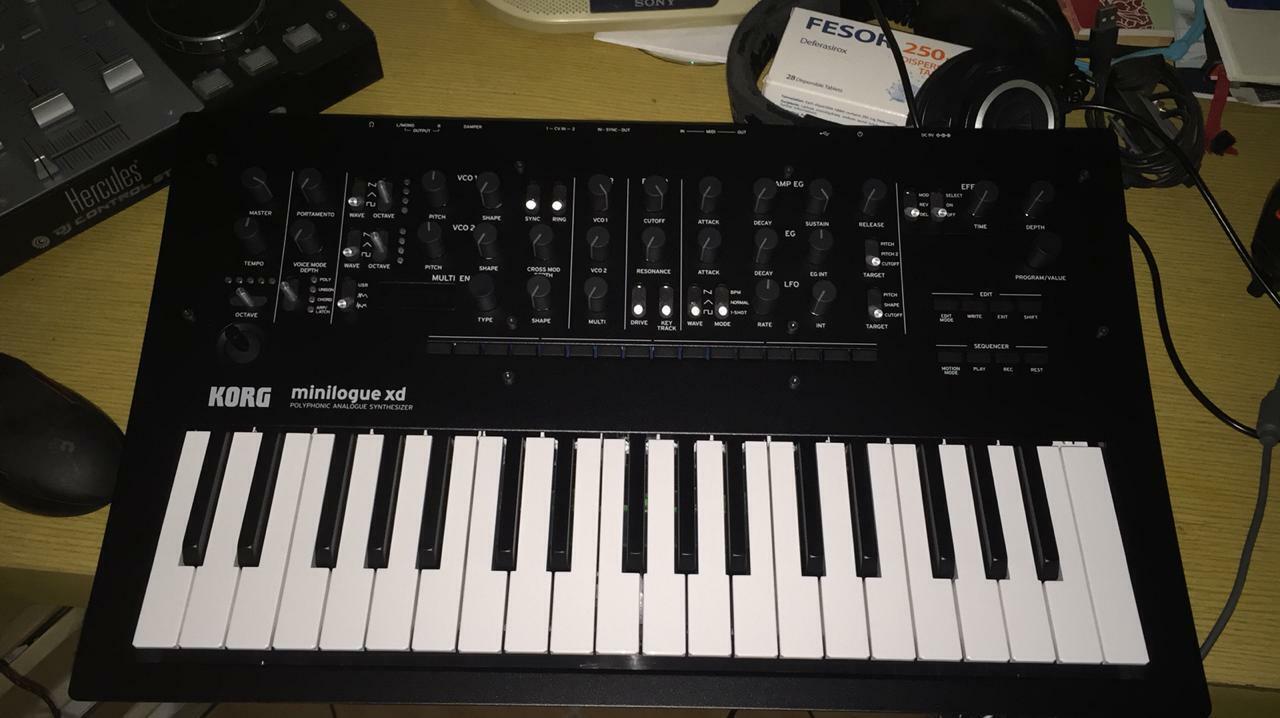 Korg Minilogue XD Analog Synthesizer Keyboard 37 Keys with Korg Minilogue XD Analog Synthesizer Keyboard 37 Keys with