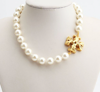 Tory burch roxanne pearl necklace deals