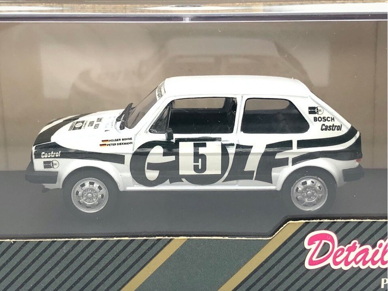 ディテールカーズ 1/43 フォルクスワーゲン ゴルフ1 1974 シルバー