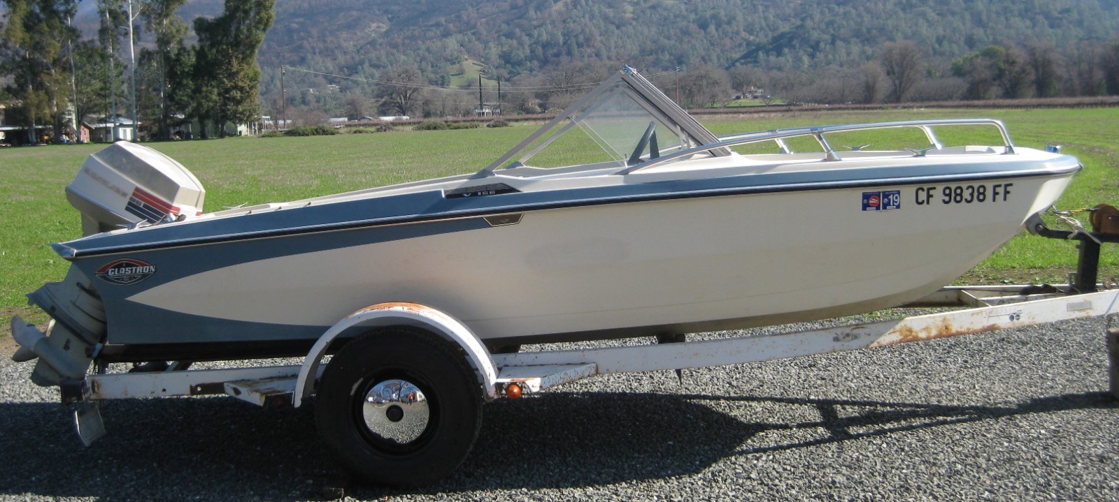 LF - 1973 Glastron V156 15' Bowrider & Trailer - California