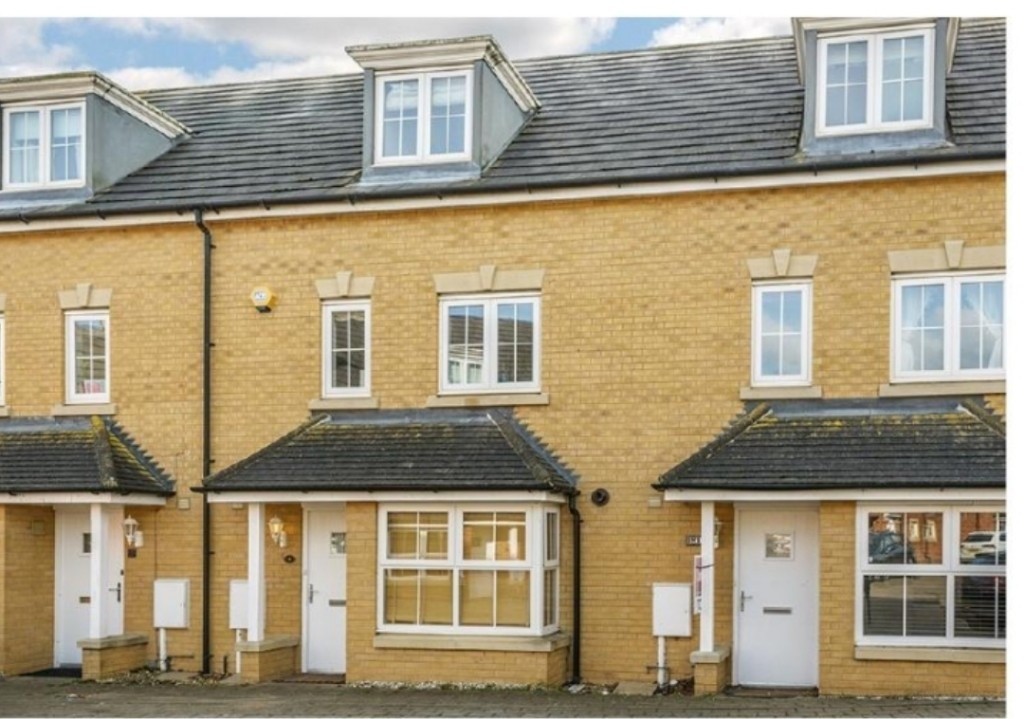 4 Bedroom Town House Available to Let in Milton Keynes